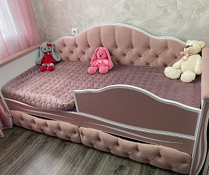 Кровать Иллюзия, 80*180, + бортик. Цена: 27 550 руб.